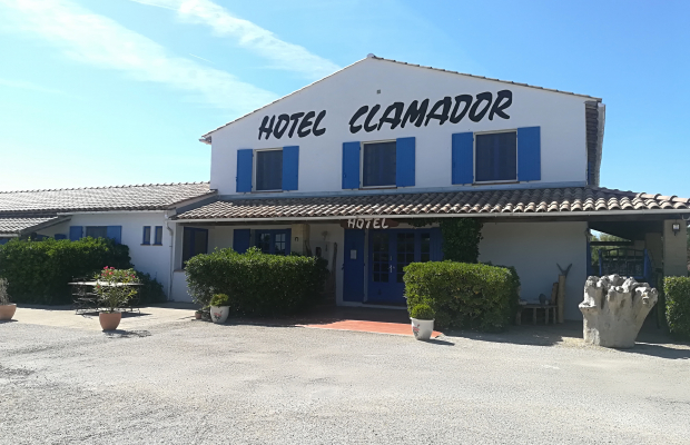 Hôtel Clamador *** - camargue.fr
