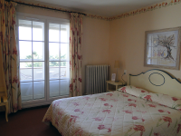 1427374967-slider-galoubet-chambres04