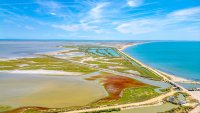 Camping_La Brise de Camargue_nature_digue à la mer