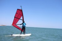 Camping_Le Clos du Rhône_activités nautiques planche à voile