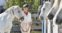 1403081264-grenouillere-cheval-slider02