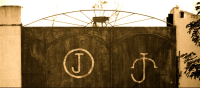 1429791117-portail