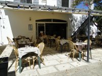 597760b53cba5-frigoules-terrasse-01