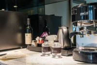 58cbae5b6a2e0-mini-bar-suite-hotel-bdesign