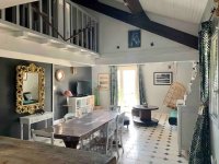 614dd3a7a663f-rousty-interieur-05